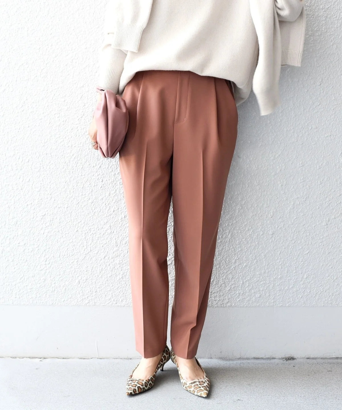 〈手洗い可能〉ストレッチテーパードパンツ