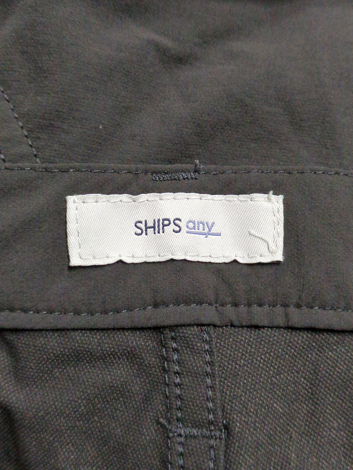 SHIPS any: 〈洗濯機可能・撥水〉4WAYストレッチ スリム テーパード テック チノ パンツ