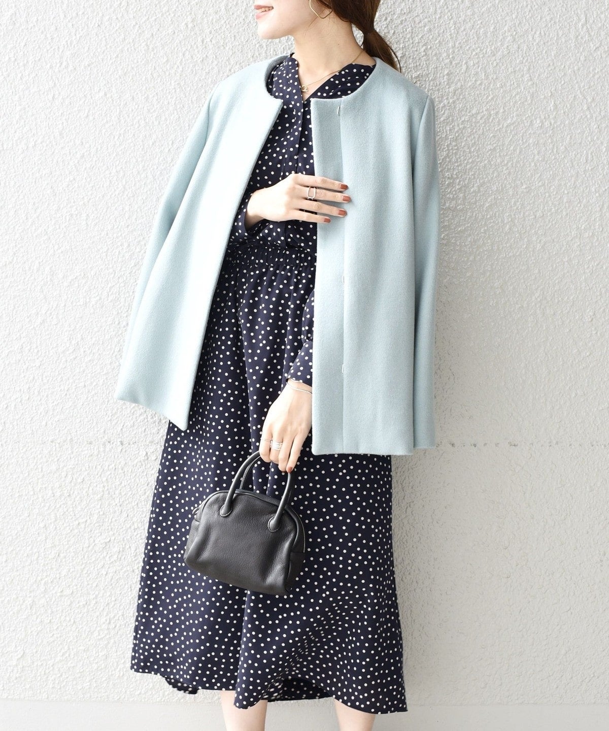【WEB限定】〈手洗い可能〉プリントロングスリーブVネックワンピース