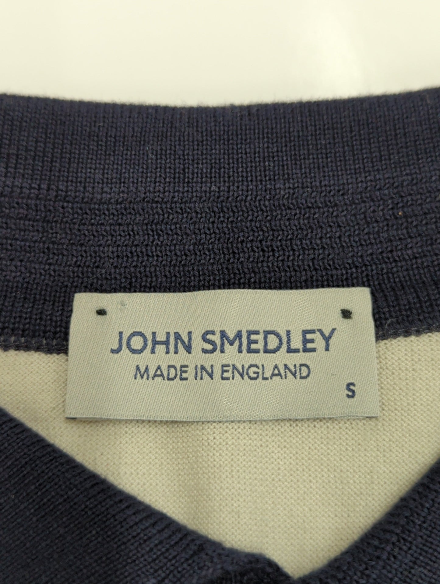 JOHN SMEDLEY:ニット/セーター