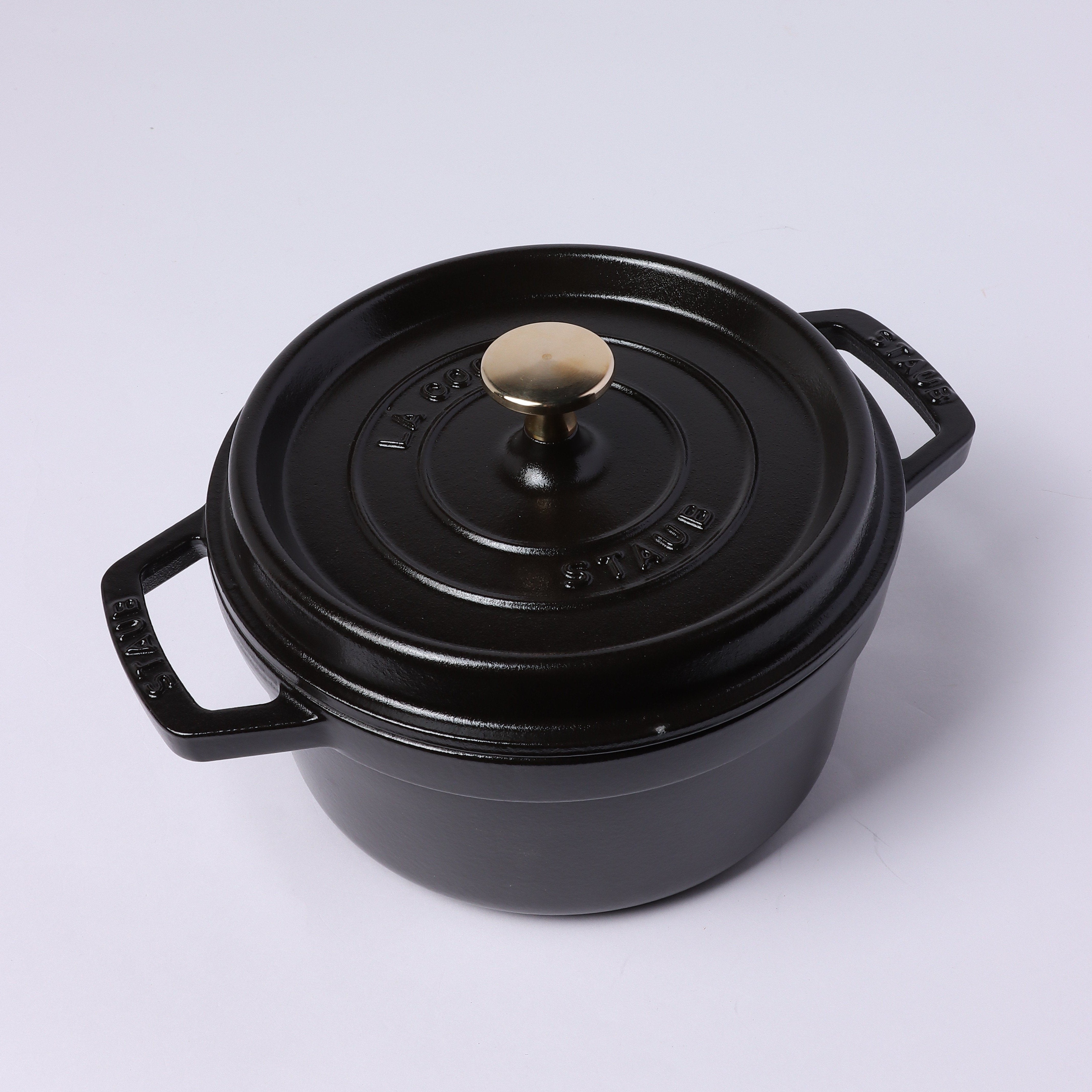 STAUB | ピコ・ココット ラウンド 20cm ブラック | 鋳物ホーロー – ReLIKE