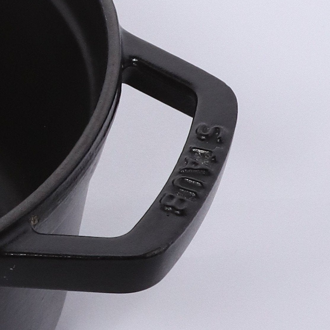 ピコ・ココット ラウンド 22cm ブラック