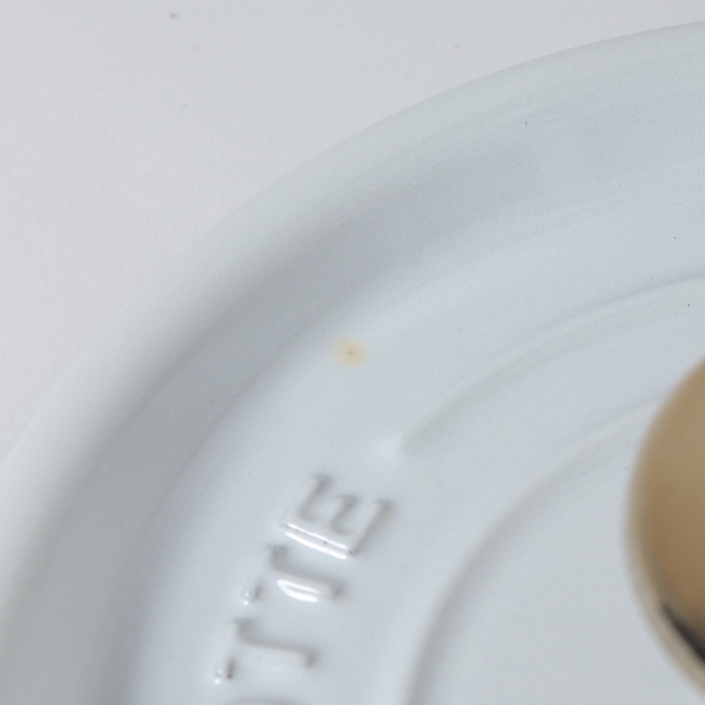 ピコ・ココット ラウンド 16cm ホワイト