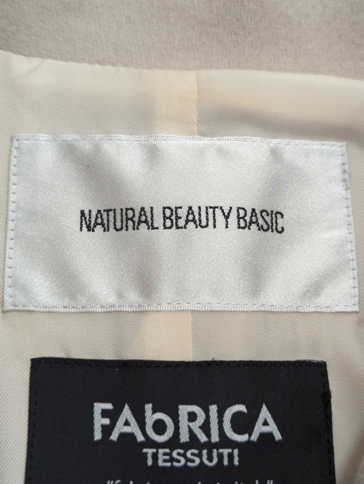 FAbRICAステンカラーコート