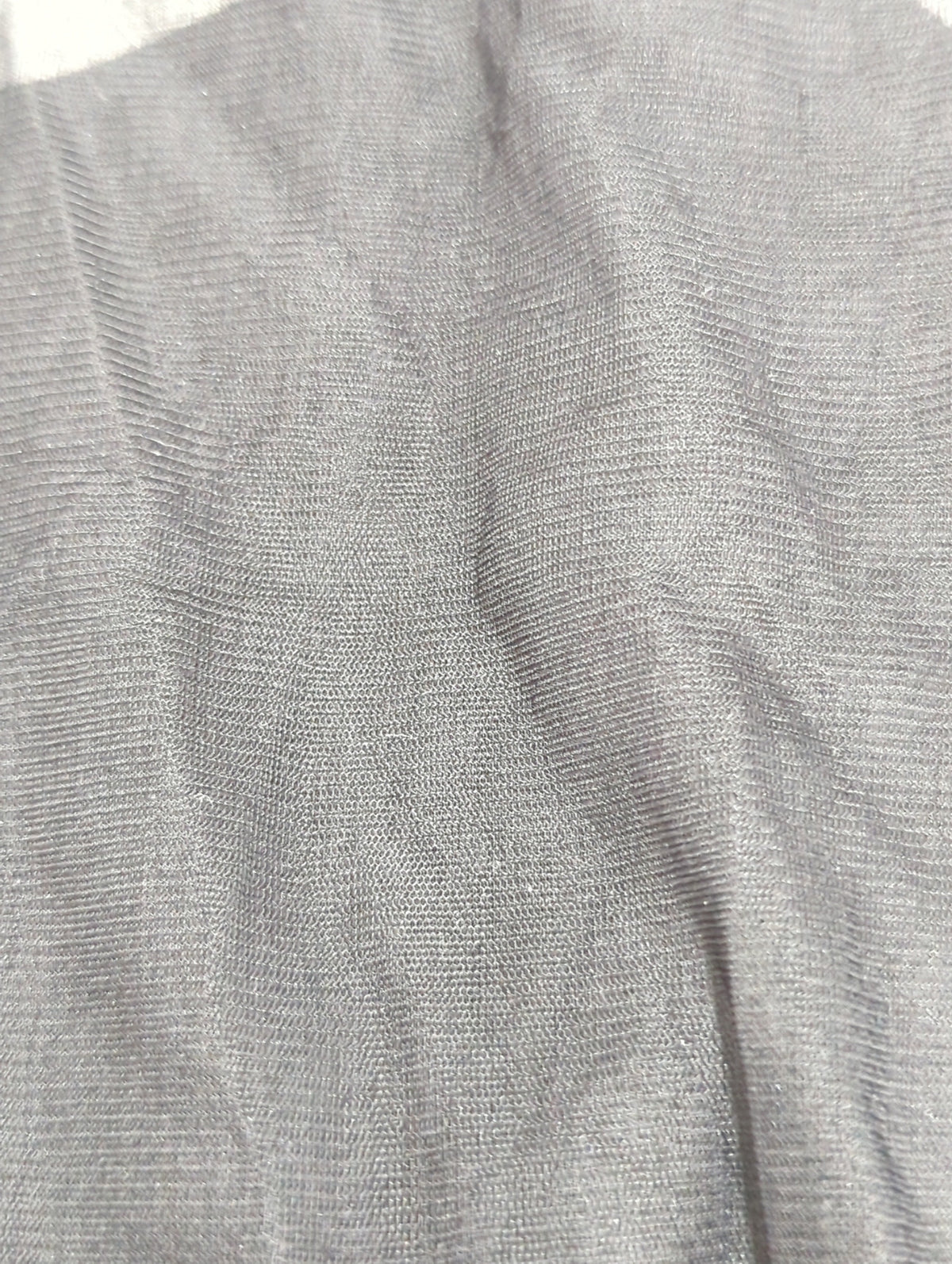 ロゴシシュウシアートップス