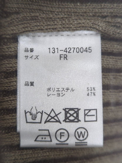 フロントジップリブVネックニット