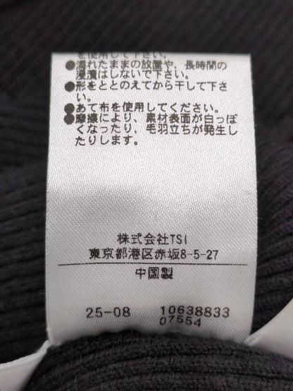クロスネックリブニット