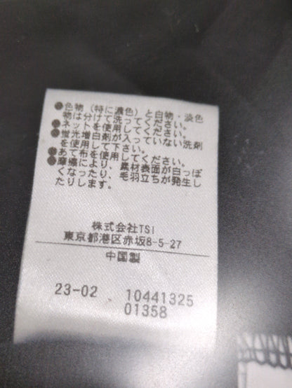 バックジップフォルムスリーブカットソー