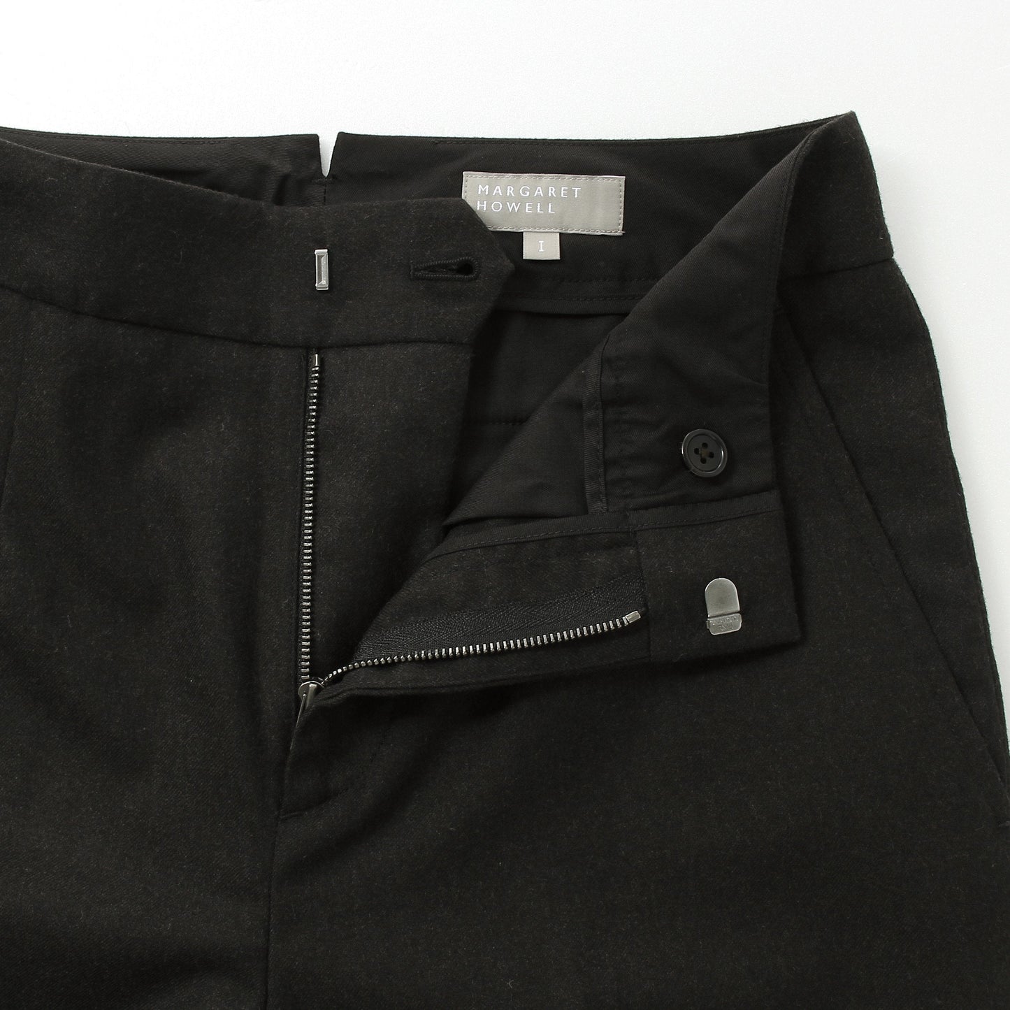 FINE WOOL FLANNEL TROUSERS