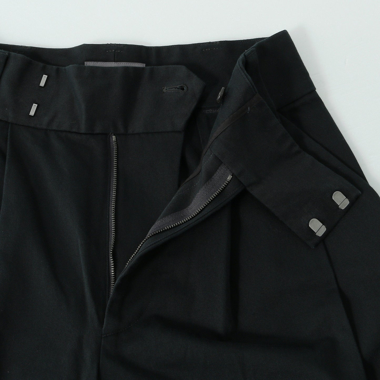 ORGANIC COTTON TWILL TROUSERS