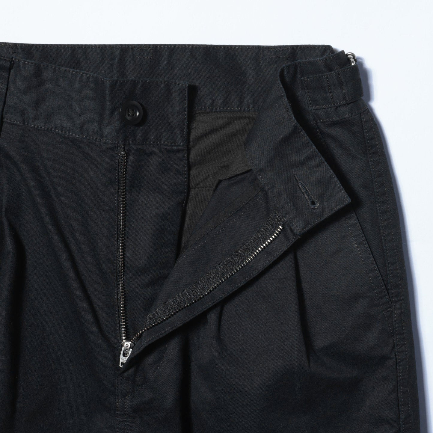 WASHED CHINO COTTON(MHL SHOP限定) TROUSERS