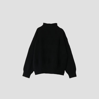 LIGHTWEIGHT WOOL KNIT