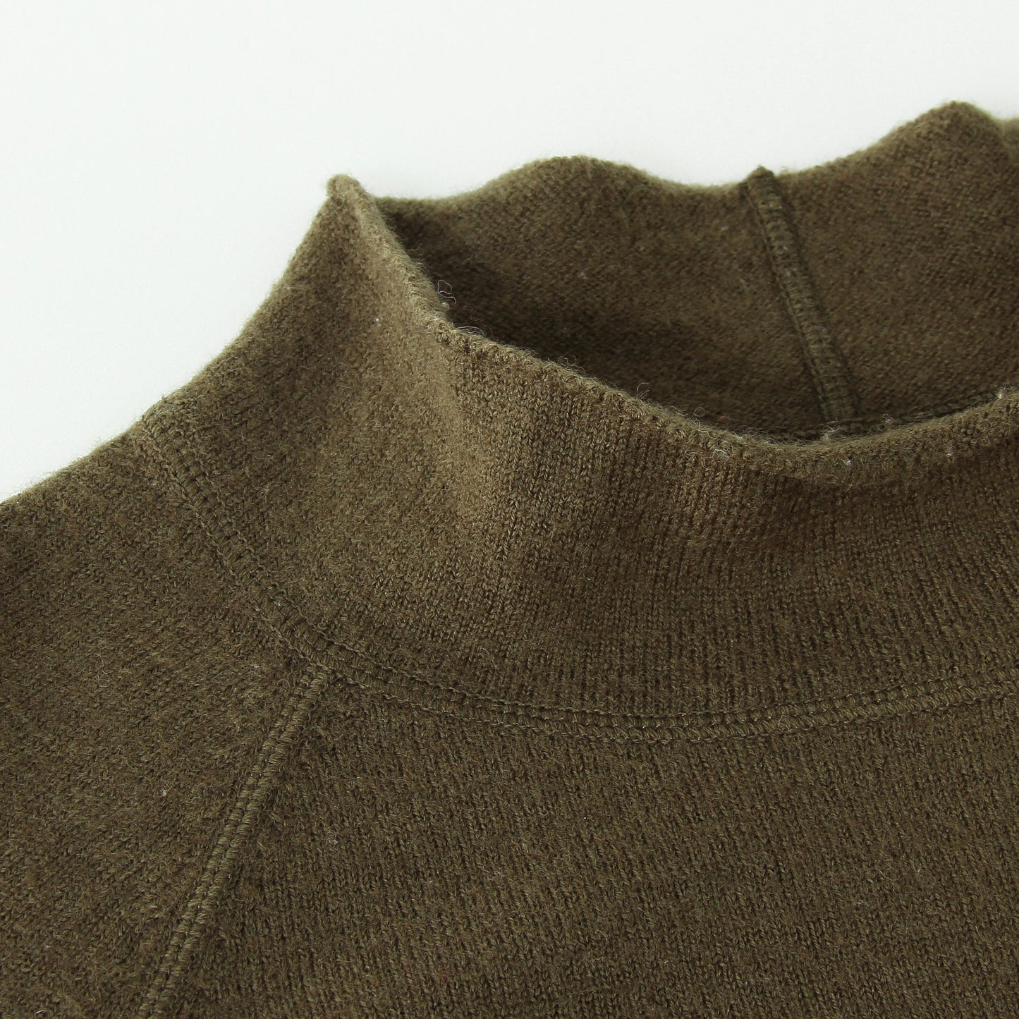FELTED ROUGH WOOL KNIT