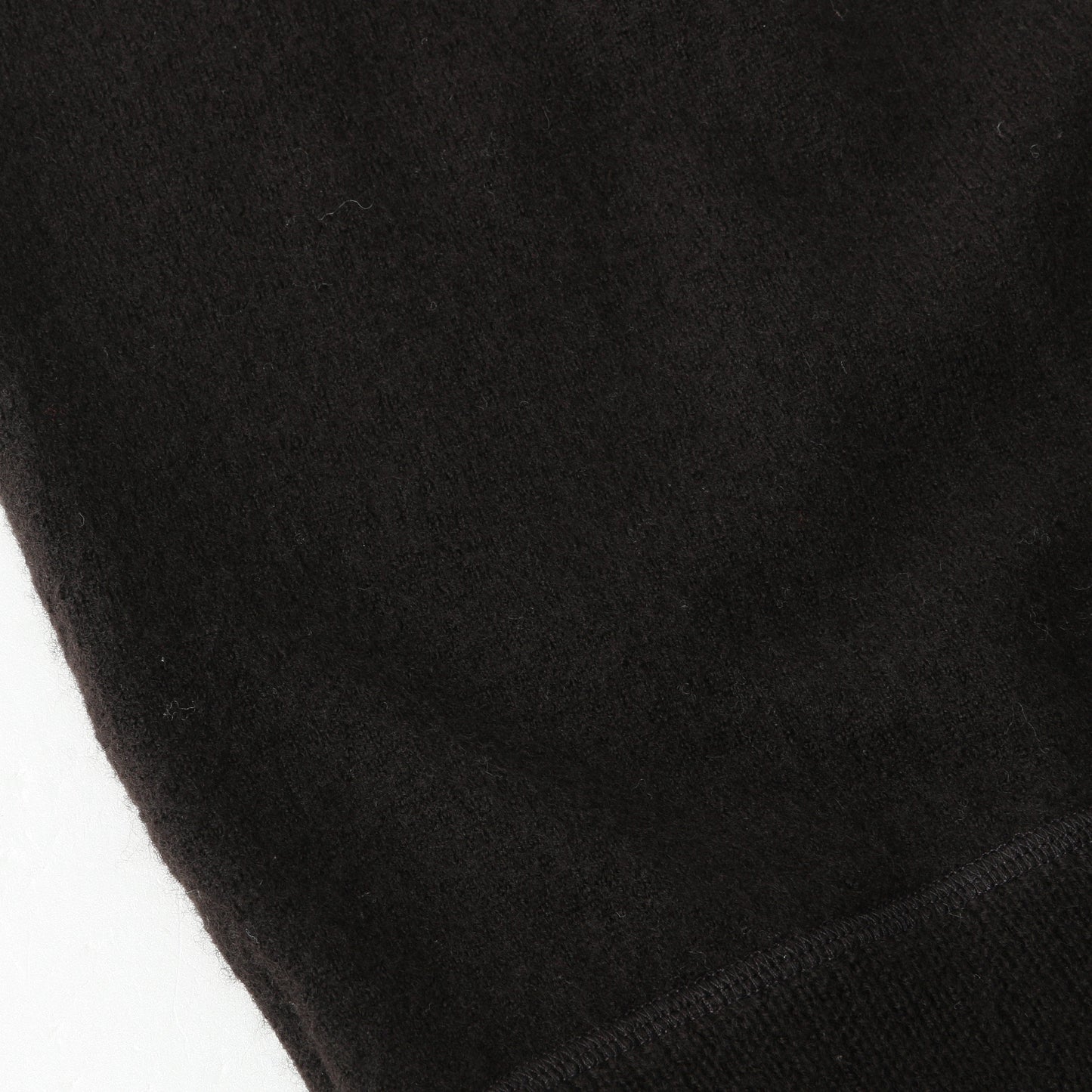 FELTED DRY WOOL KNITWEAR