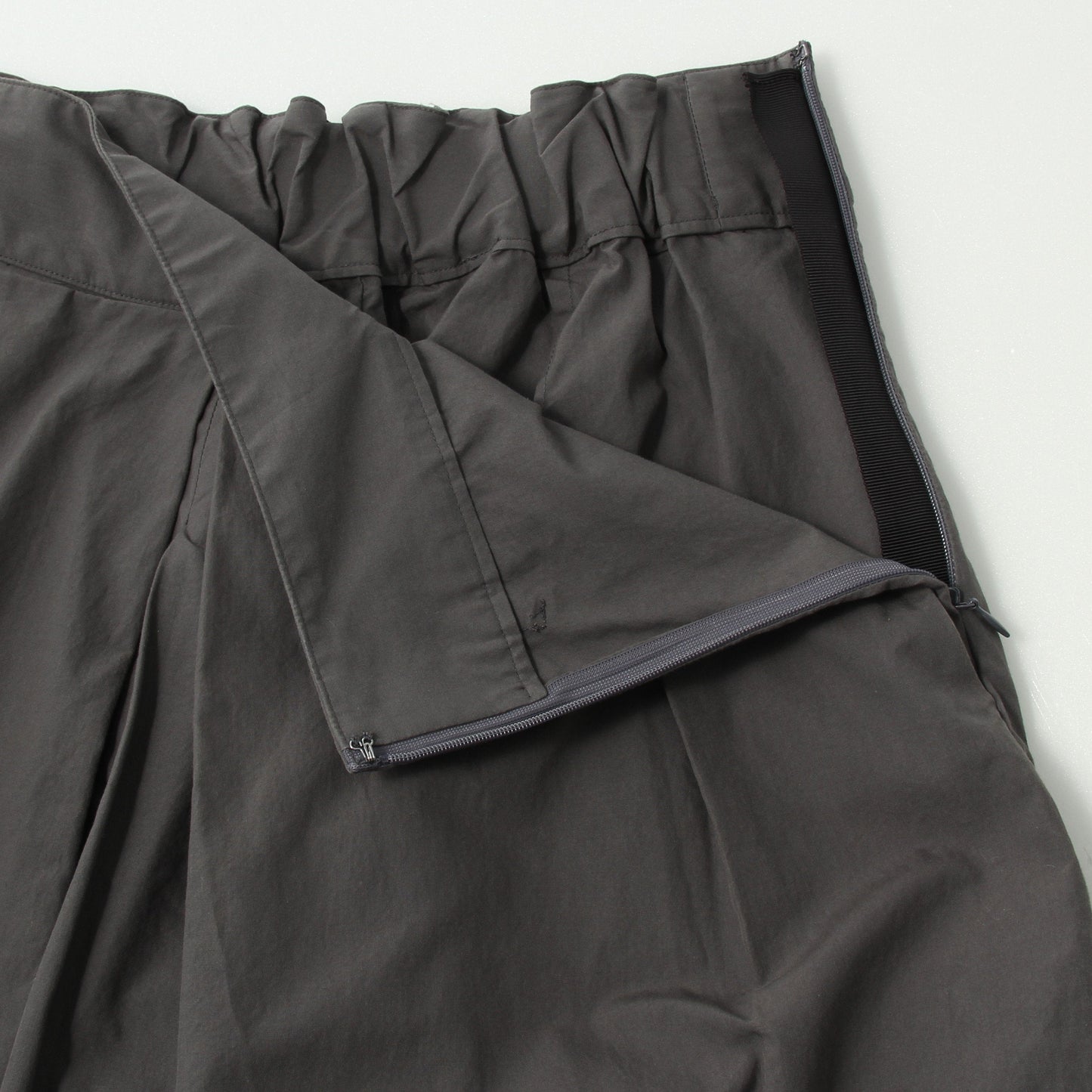 WASHED COTTON POPLIN TROUSERS