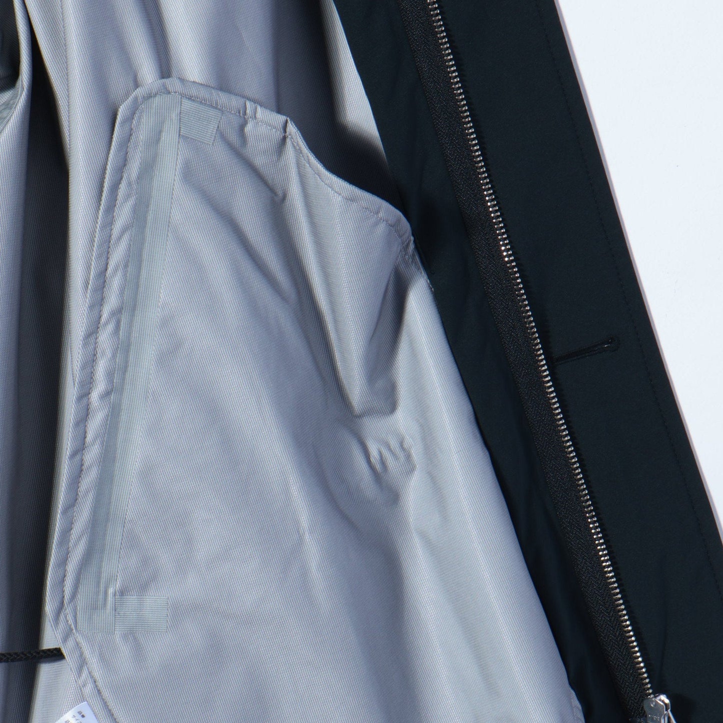 PERFORMANCE NYLON COAT