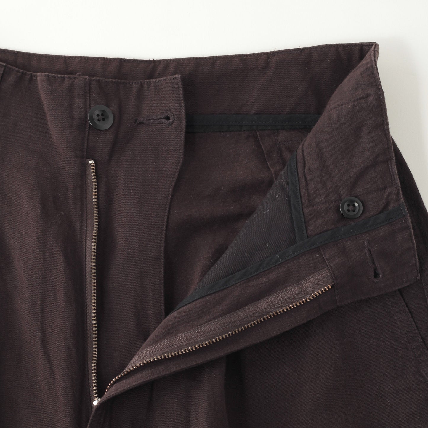 LIGHTWEIGHT COTTON LINEN TWILL TROUSERS