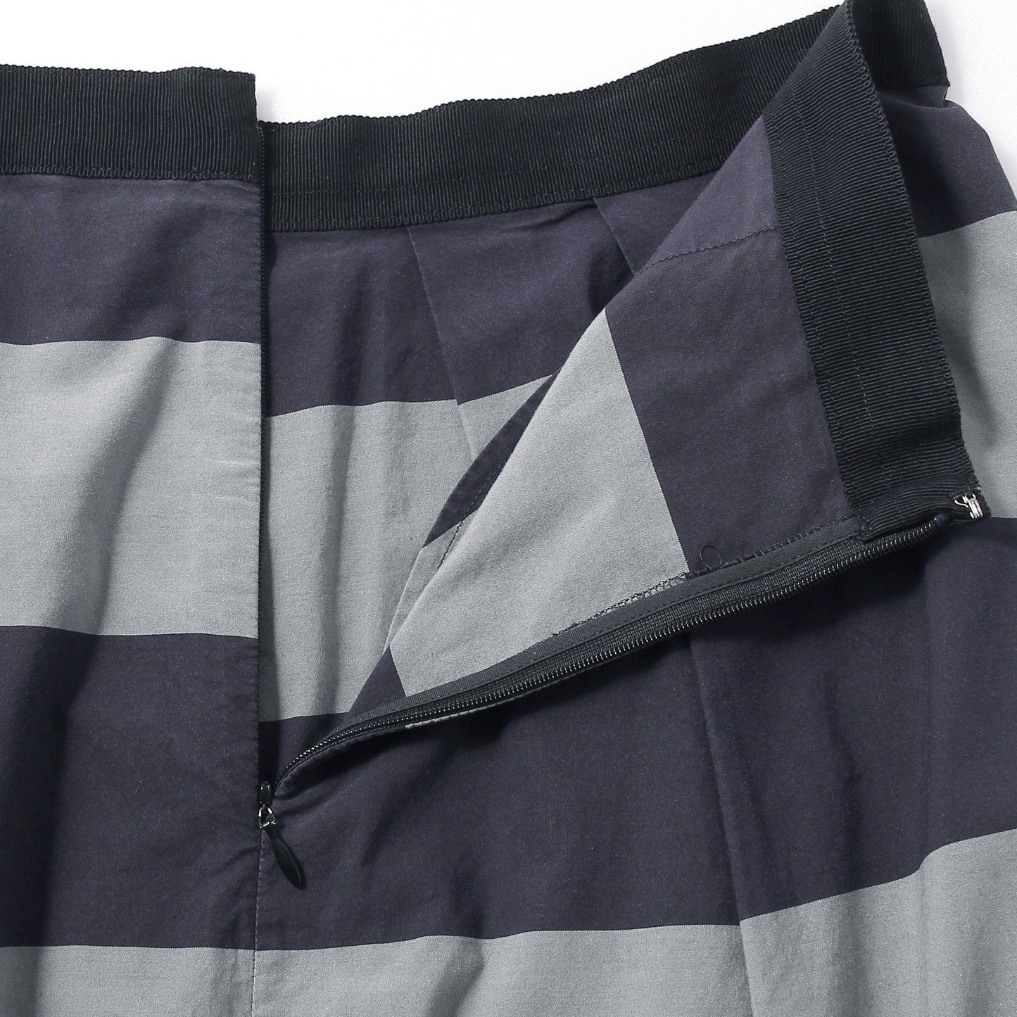 BOLD STRIPE Ⅰ SKIRT