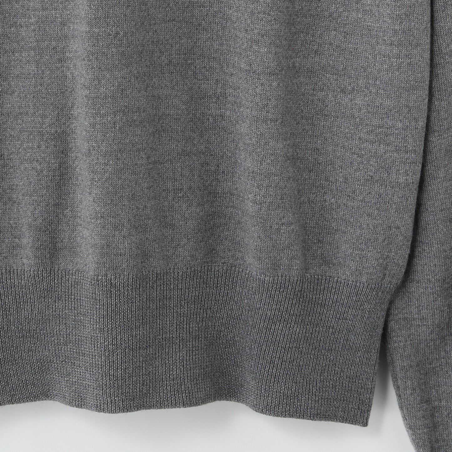 SUPERFINE WOOL KNIT