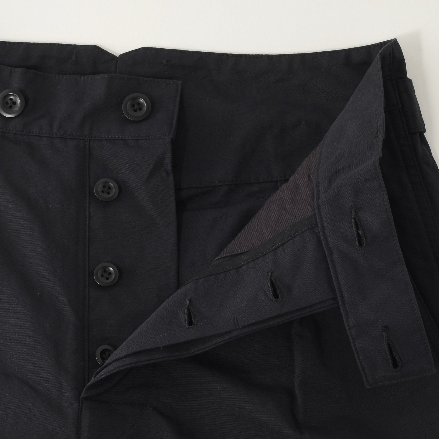 WA-SHI COTTON PLAINWEAVE TROUSERS