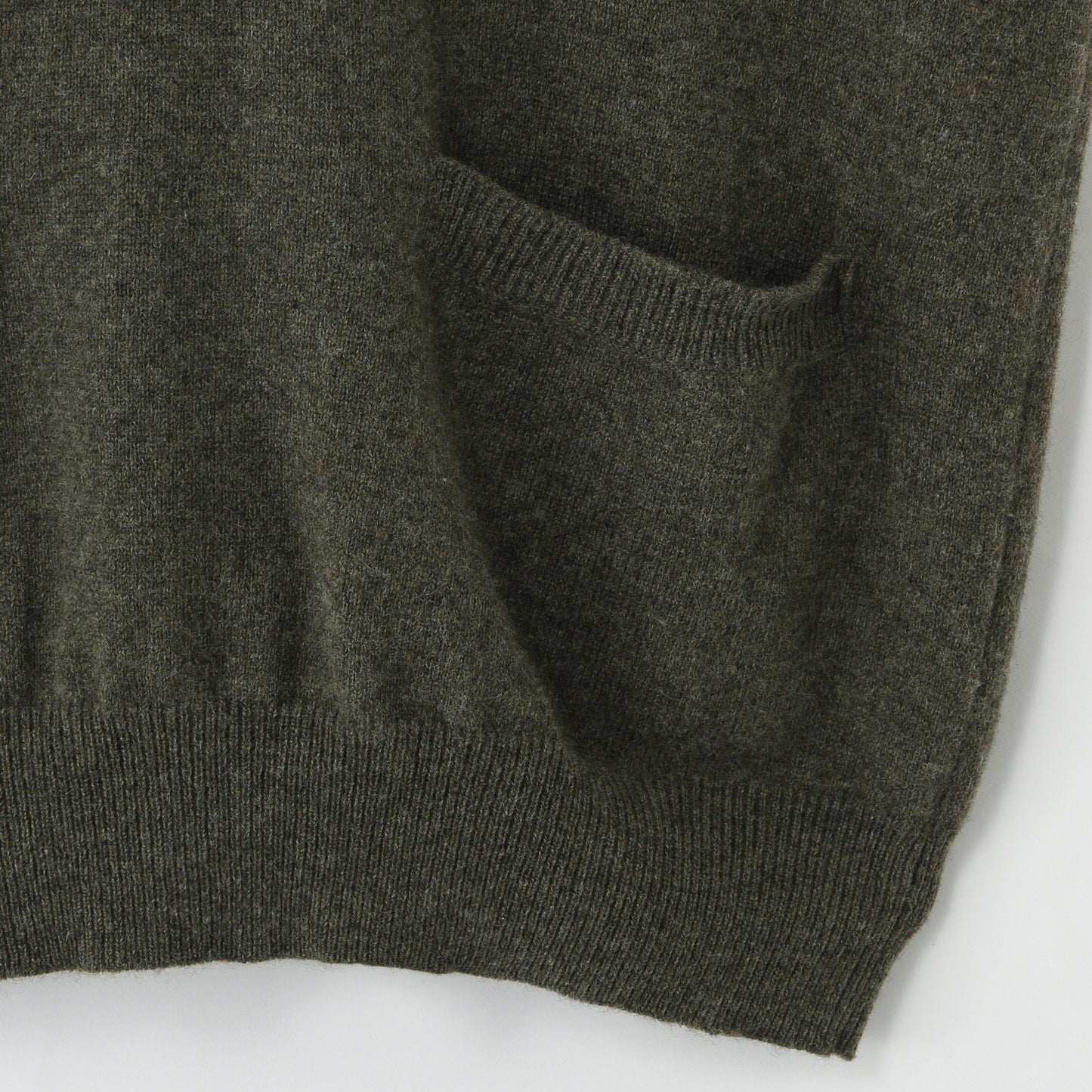 POCKET SLIPOVER KNIT