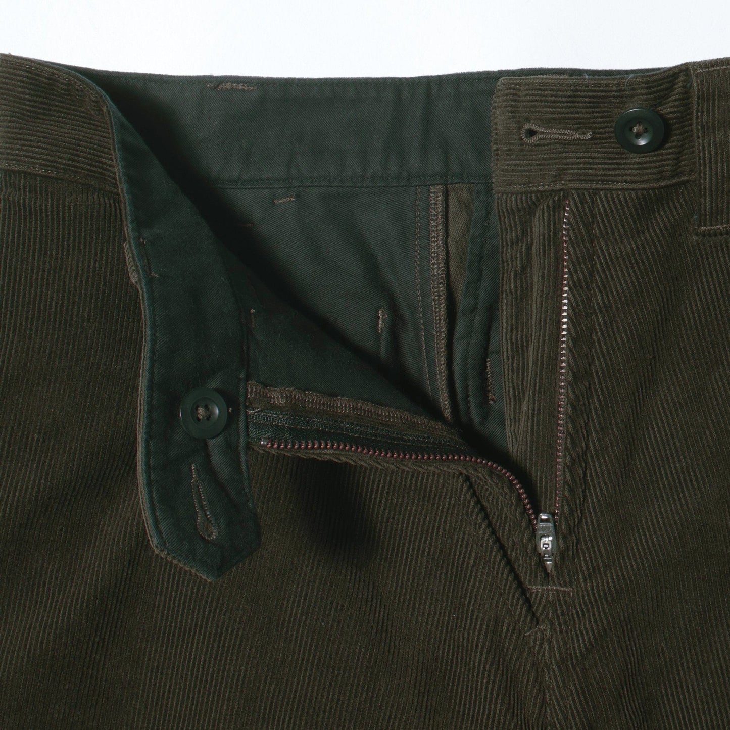 DRY COTTON NEEDLECORD SKIRT