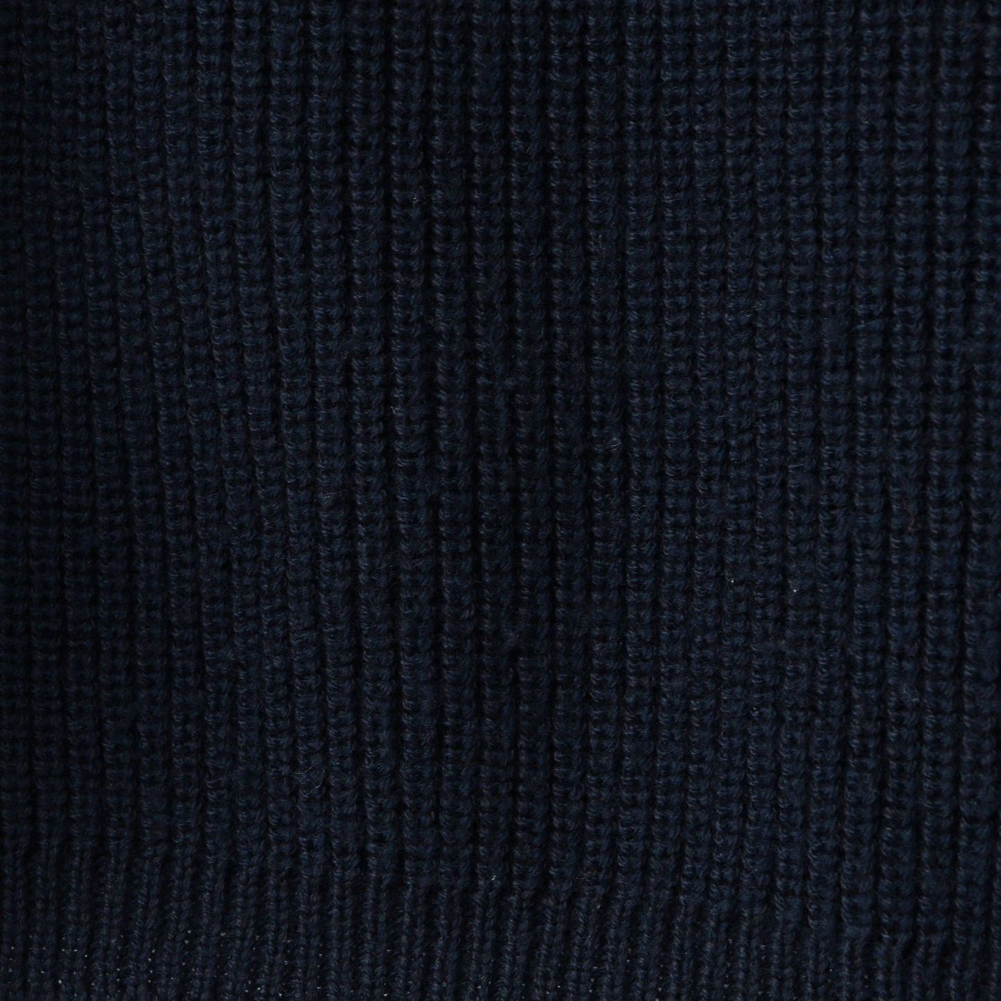 LIGHTWEIGHT WOOL KNIT