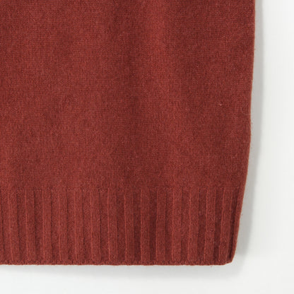 SLEEVELESS TURTLENECK KNIT