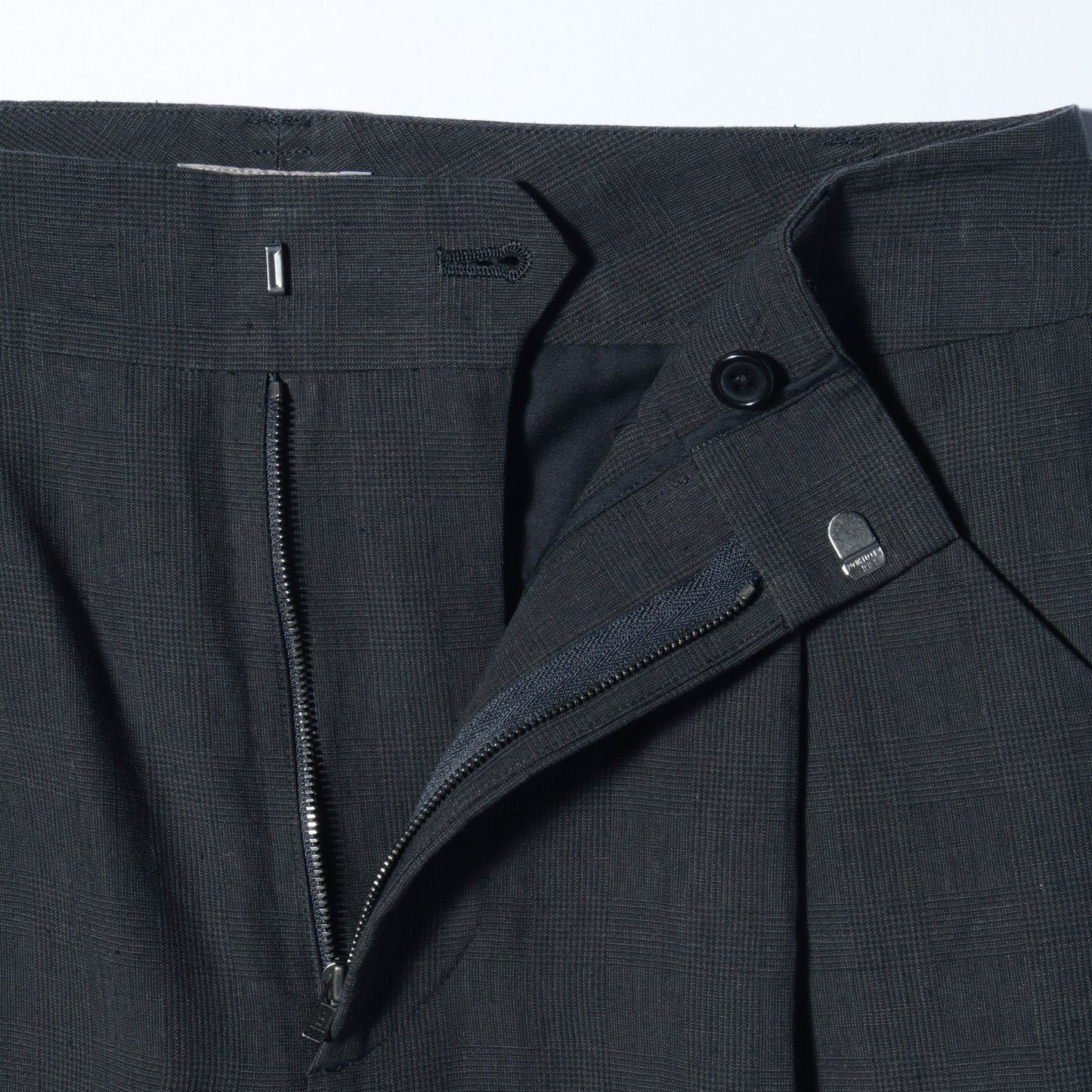 LINEN TROUSERS