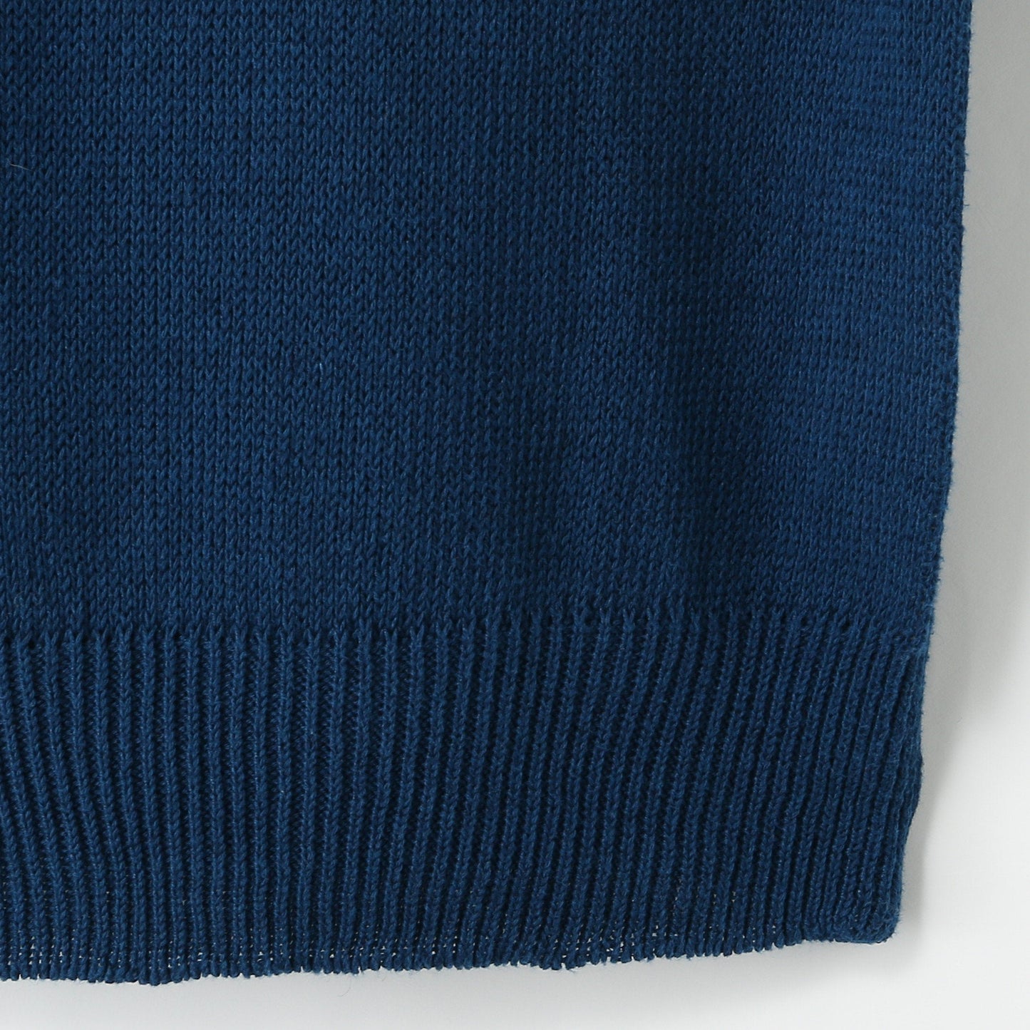 LONG SLEEVE CREW NECK KNIT