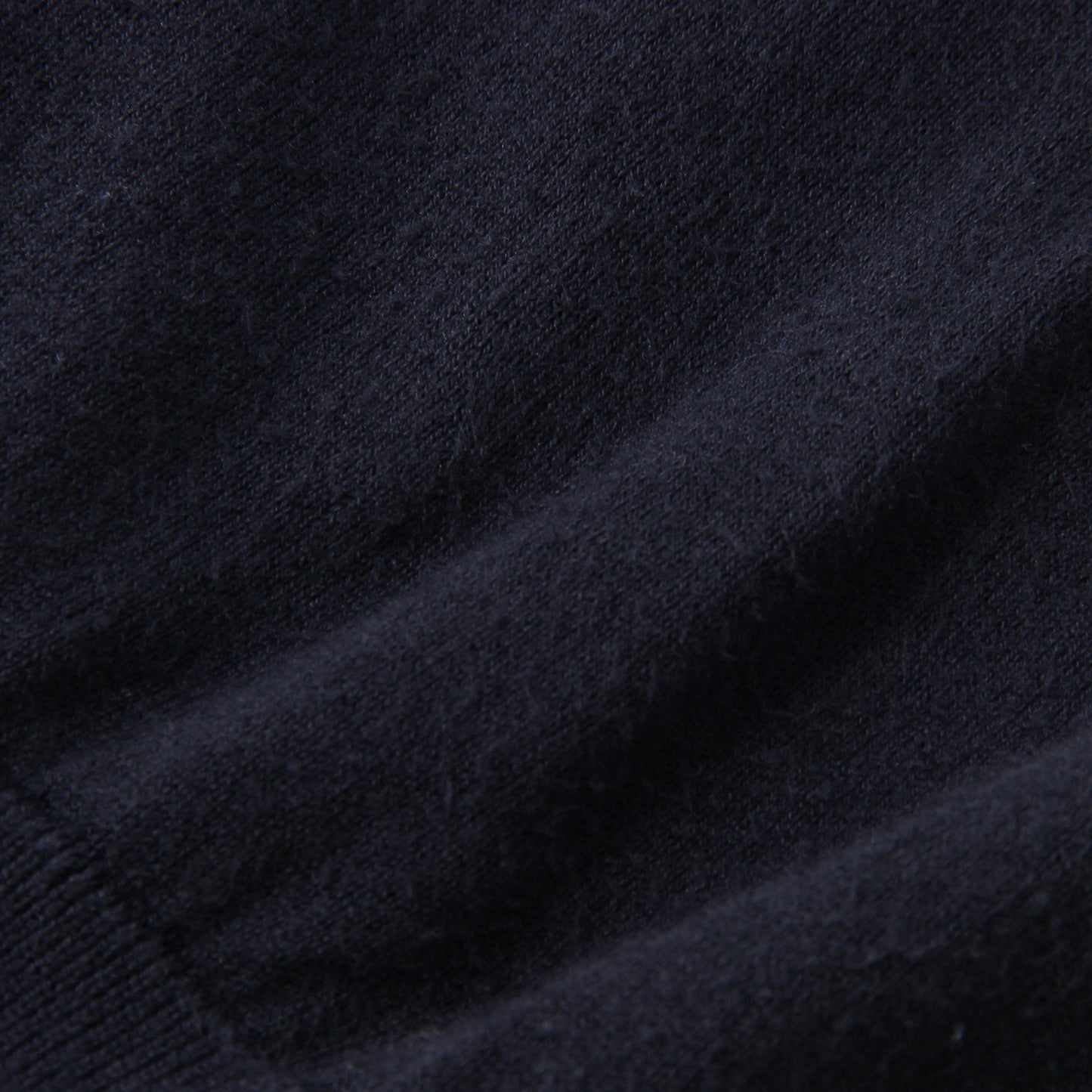 TURTLE NECK KNIT