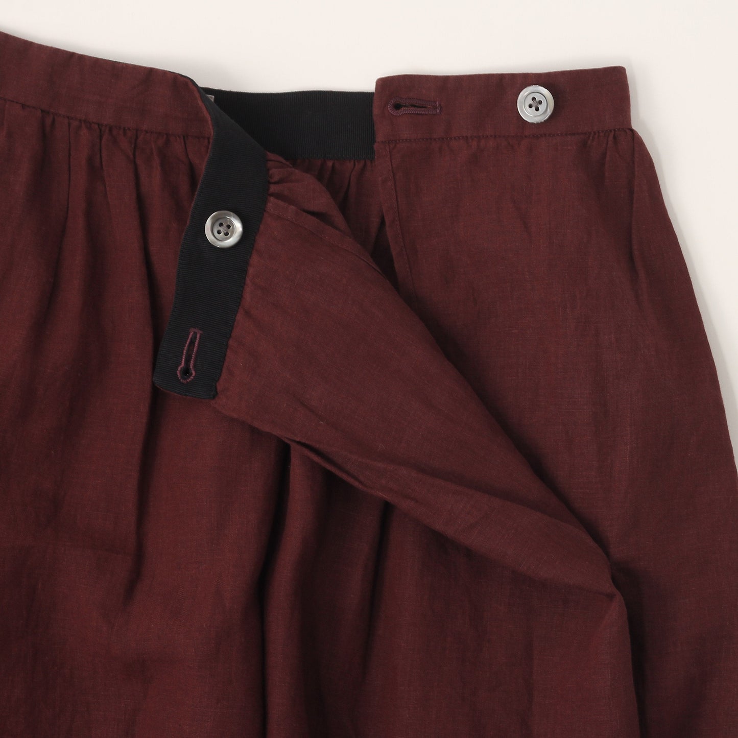LIGHTWEIGHT LINEN SKIRT