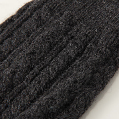 CABLE CREW NECK KNIT