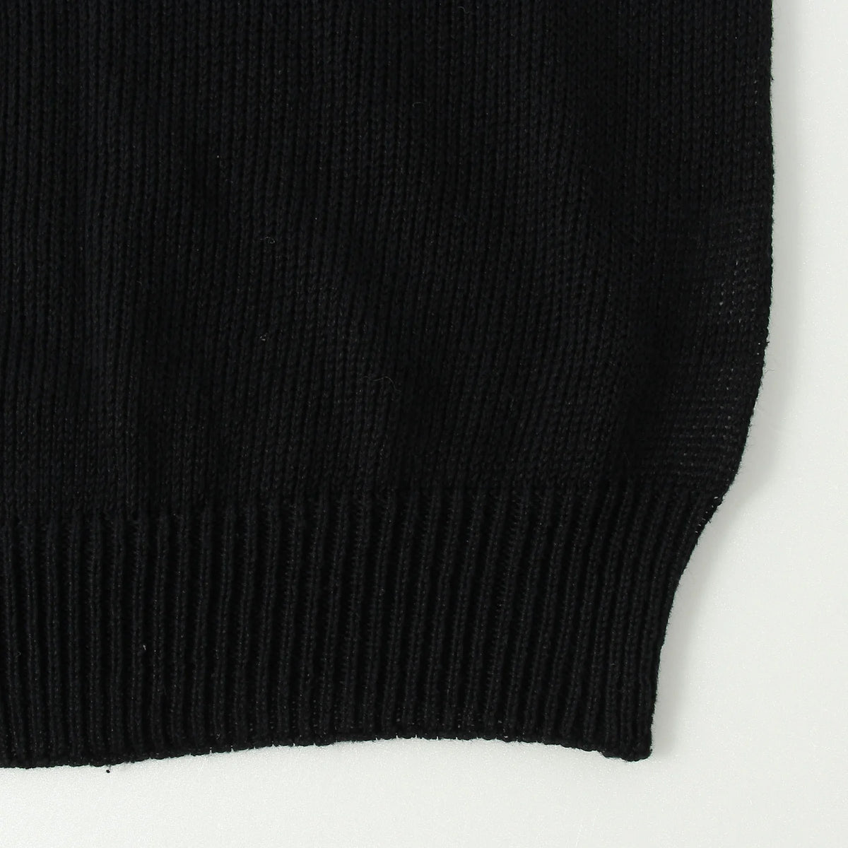 CAST OFF ROLL NECK KNIT