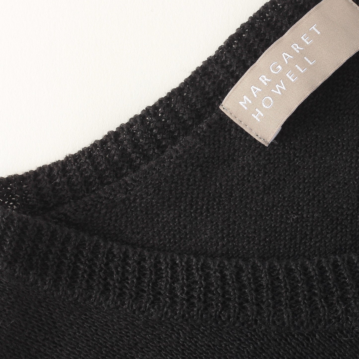 FINE LINEN KNIT