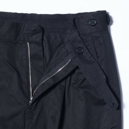 DRY COMPACT COTTON(FRED PERRY FOR MARGARET HOWELL) TROUSERS