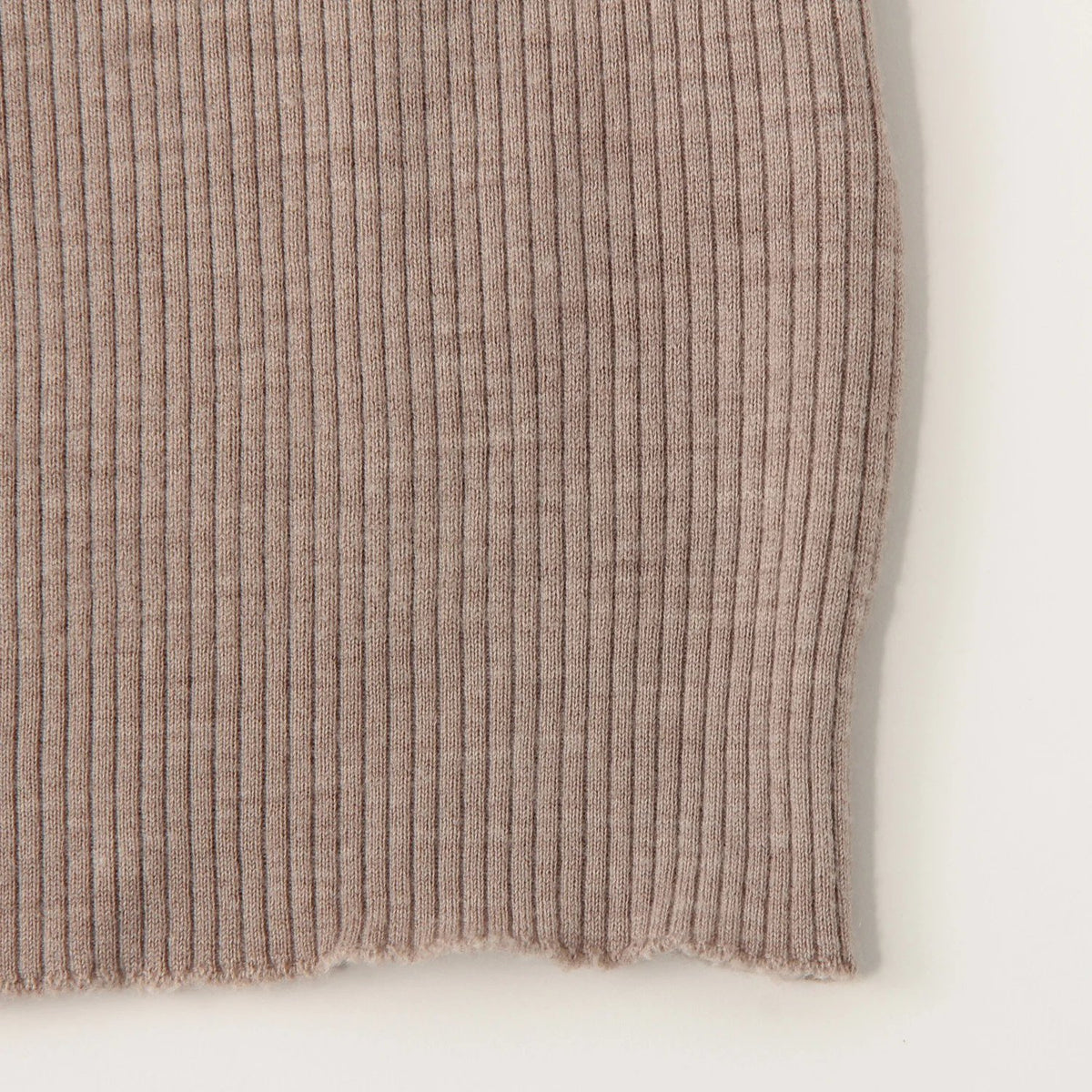 FINE RIB TURTLENECK KNIT