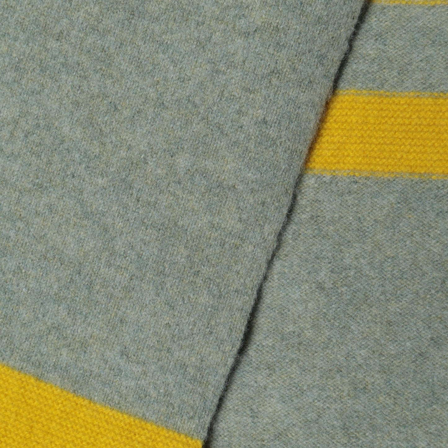 LAMBSWOOL SCARF