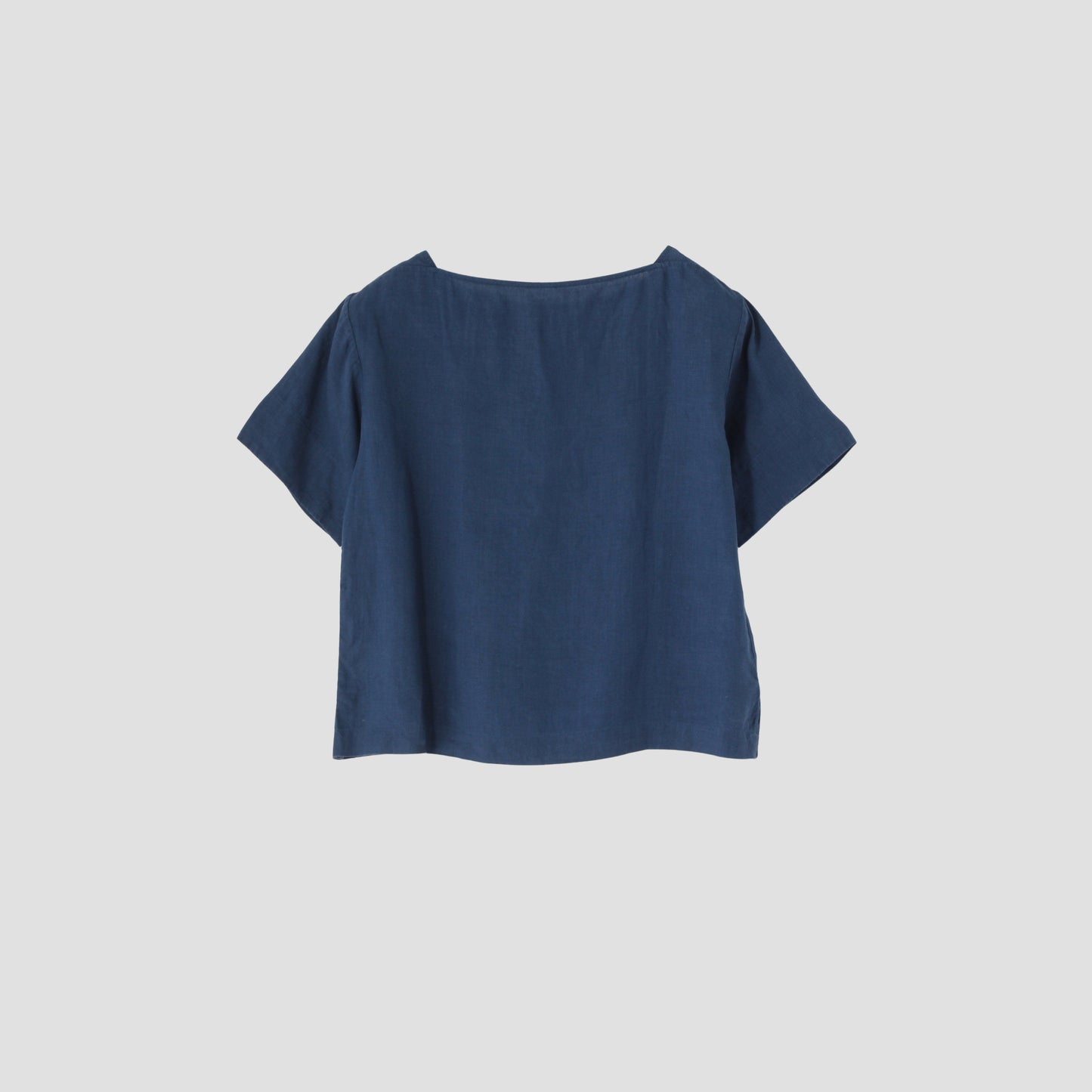 CLEAN LINEN SHIRT