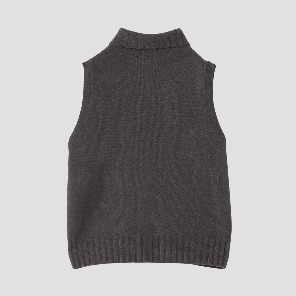 SLEEVELESS TURTLE NECK KNIT