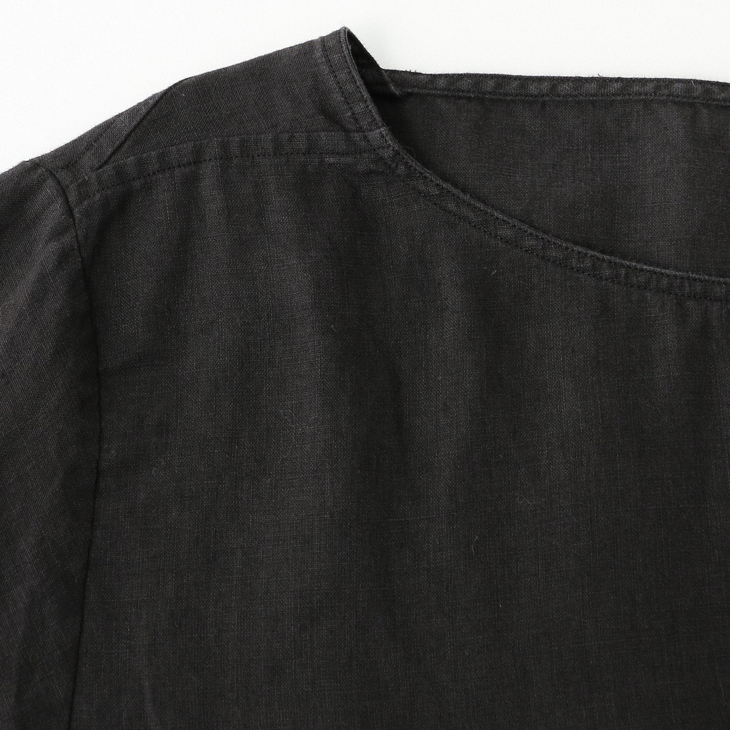 CLEAN LINEN SHIRT