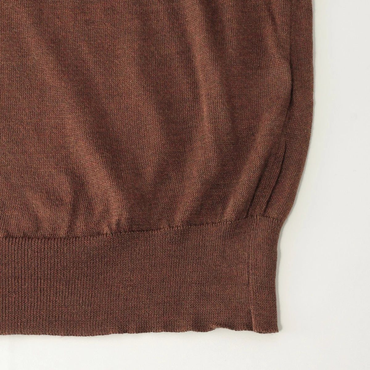 CLOSE NECK T SHIRT KNIT