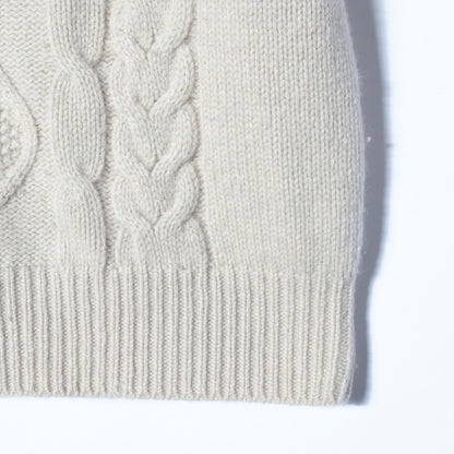 CABLE KNIT