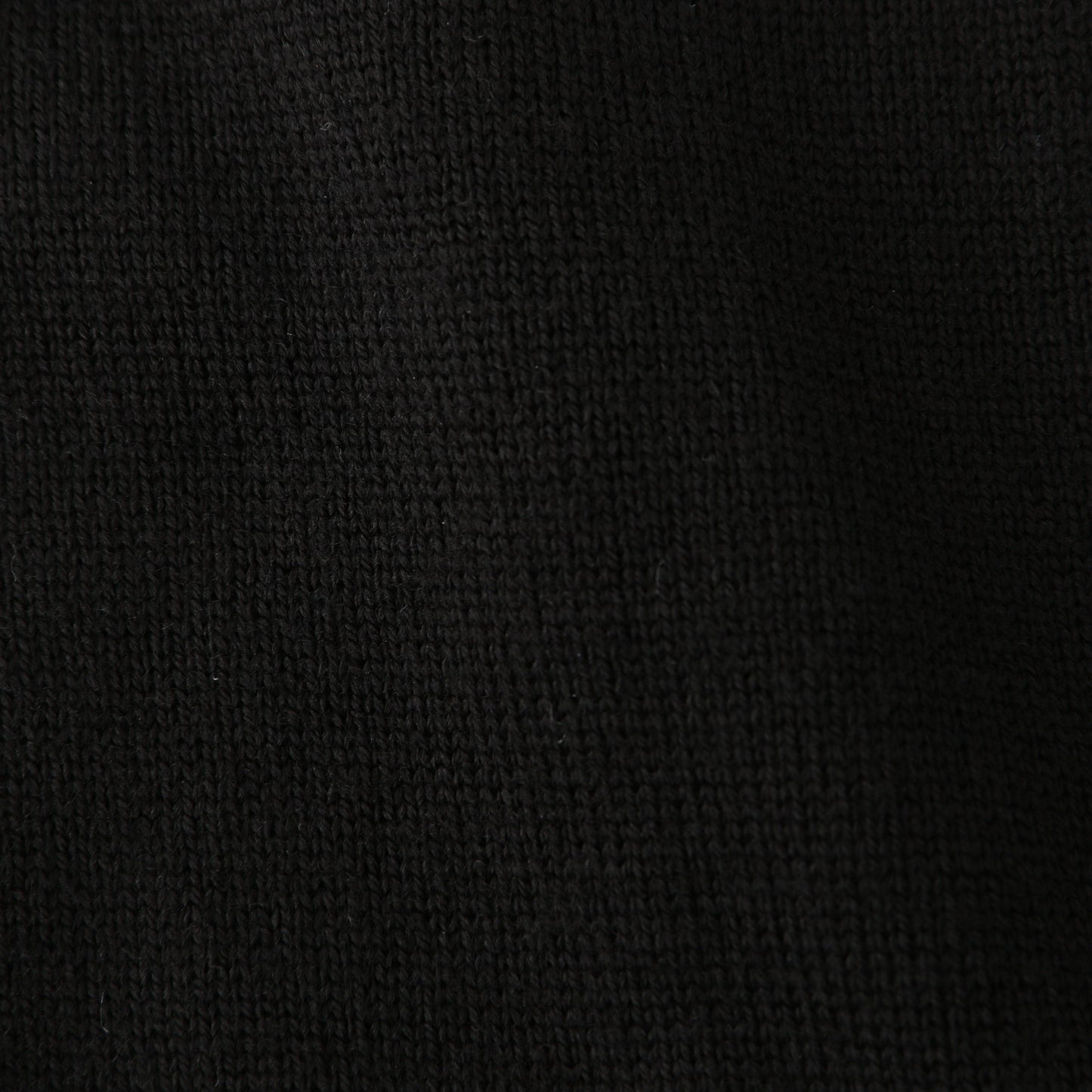 FINE WOOL TURTLE NECK KNIT