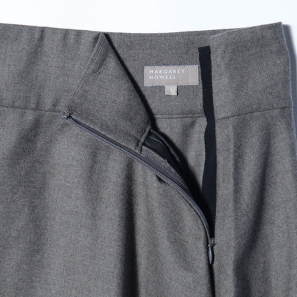 FINE WOOL FLANNEL SKIRT