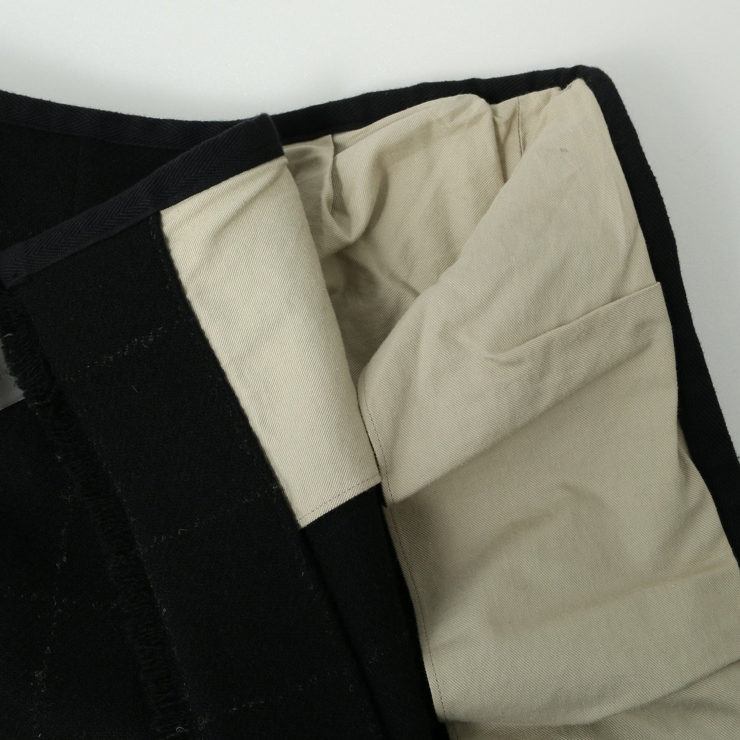 BLACK WINDOWPANE CHECK SKIRT