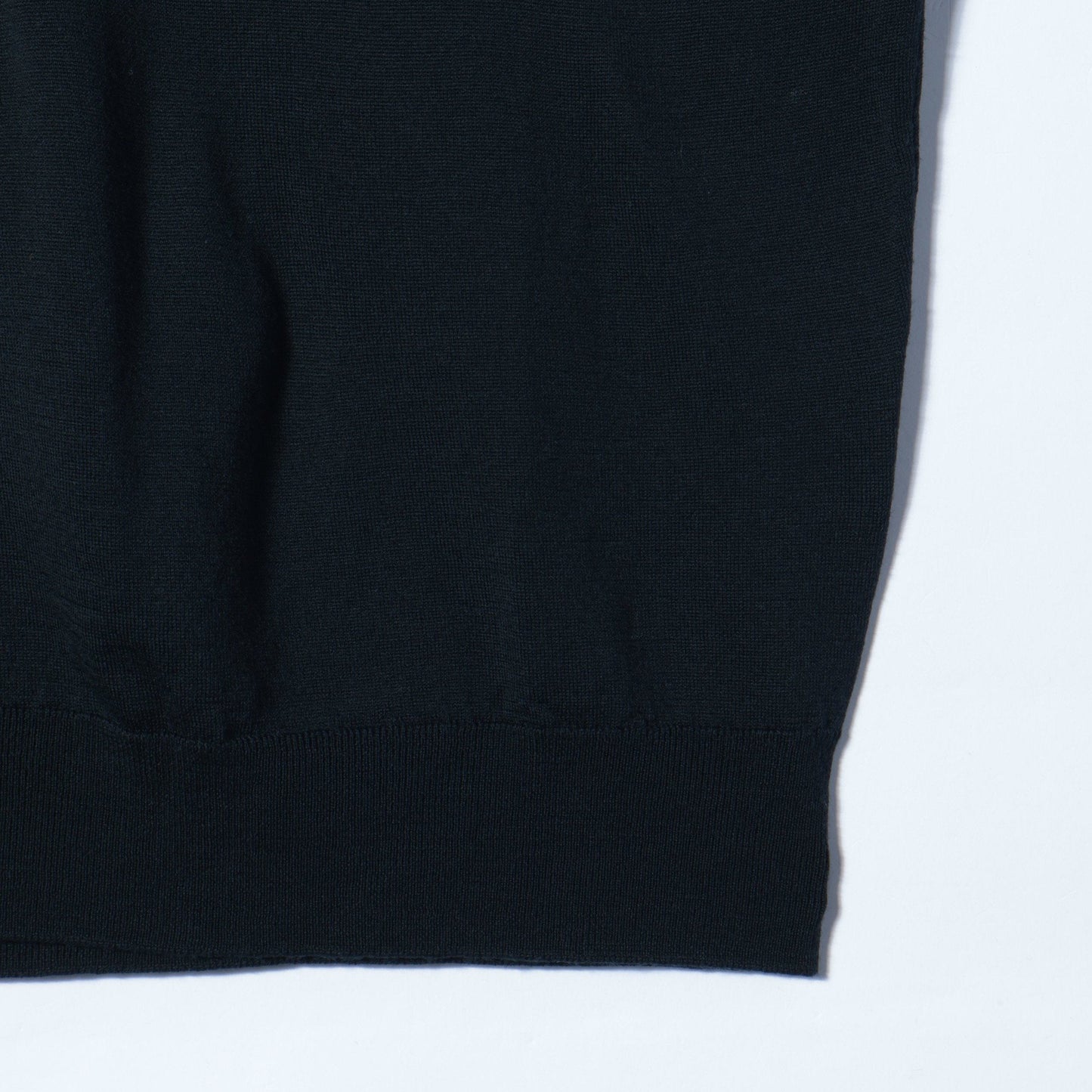 WOOL TURTLE NECK KNIT