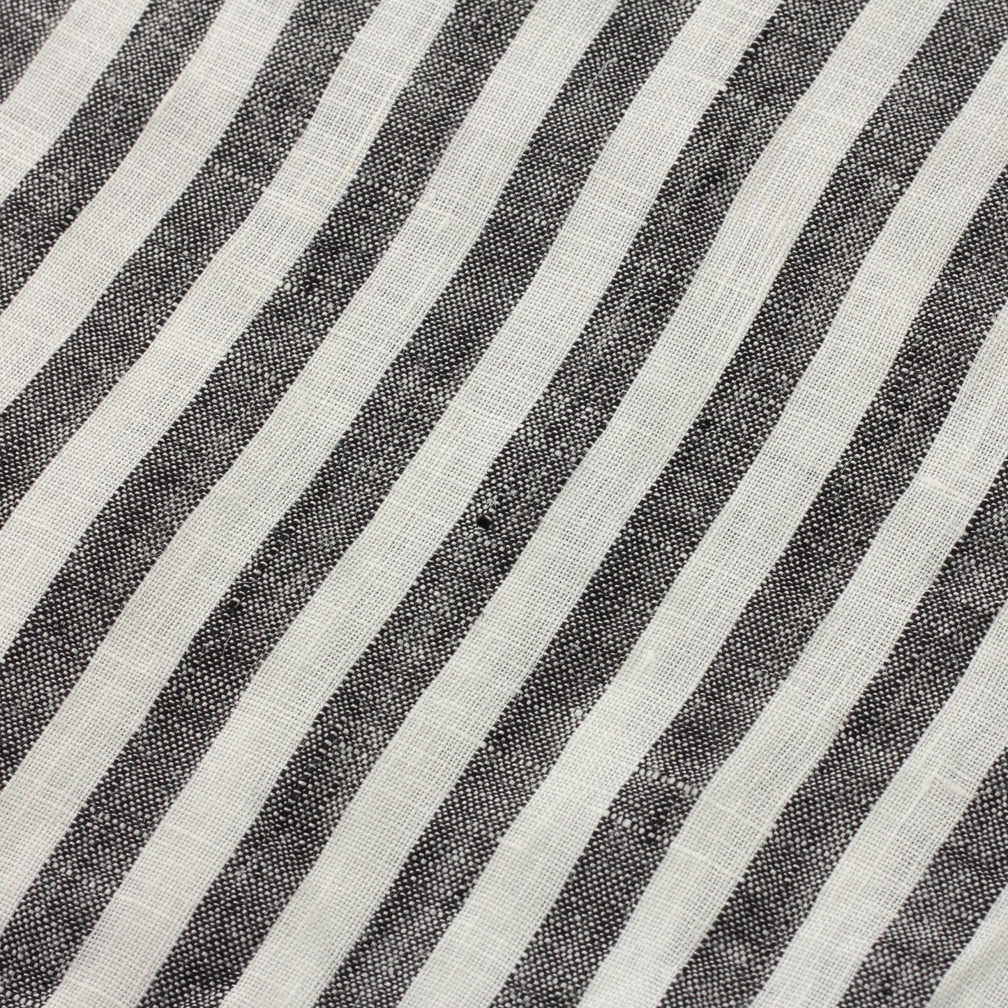 BLACK&WHITE SHIRTING LINEN