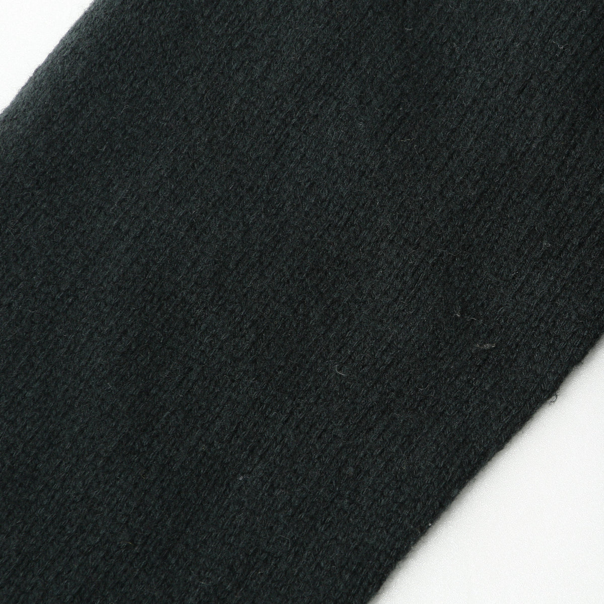 WIDE ROLL NECK KNIT