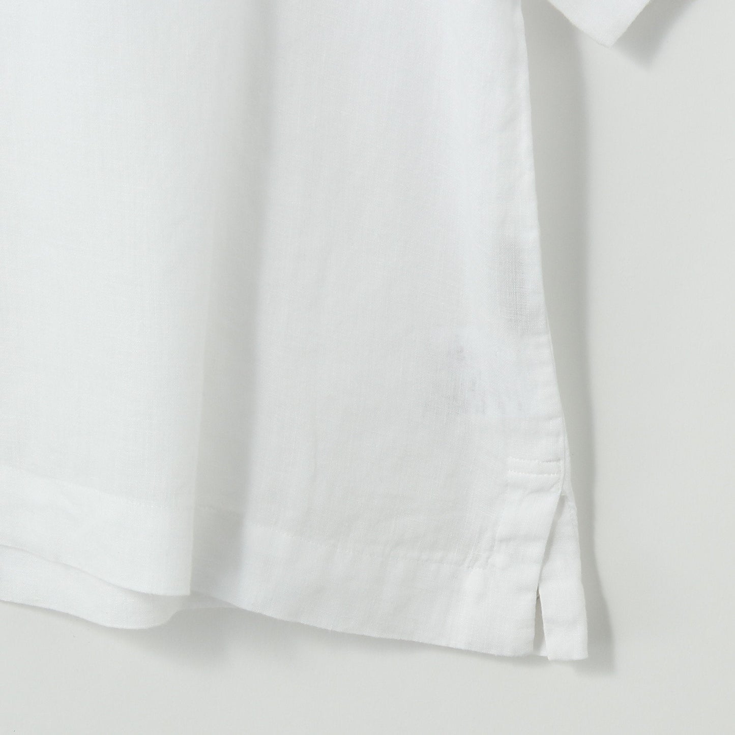 CLEAN LINEN SHIRT